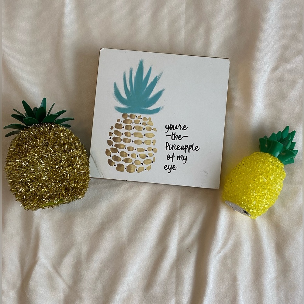 Pineapple Decor 🍍